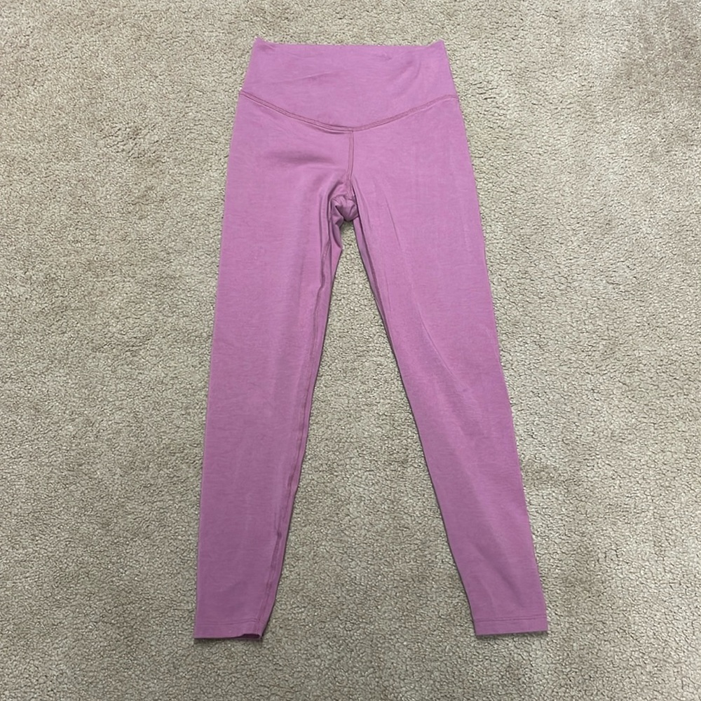 Old Navy women Extra High Ride Go-Dry leggings. Small